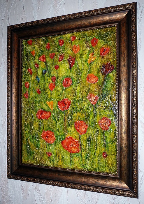 маки цветут